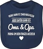 Baby Lätzchen - Sprüche - Oma und Opa um den Finger wickeln Großeltern - Unisize - Navy Blau - geschenke zur geburt lustige babysachen spruch omas latz mit spruche oma/opa sabberlatz babykleidung